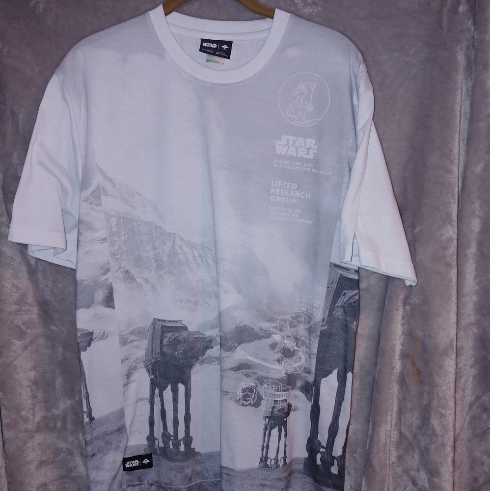 LRG Star Wars mens shirt size Medium